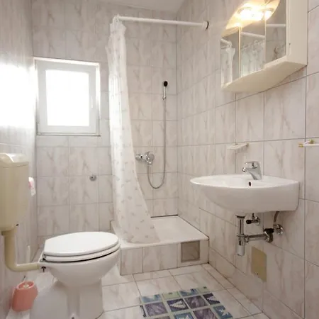 Apartment Kraj 8502a Dobropoljana