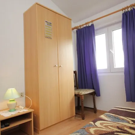 Apartment Kraj 8502a Dobropoljana